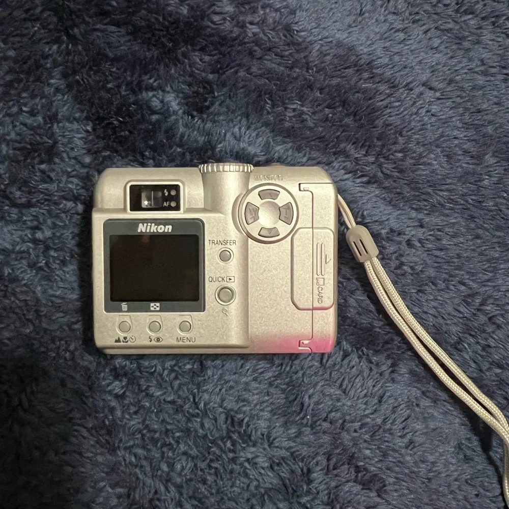 Nikon CoolPix 775 Digital Camera